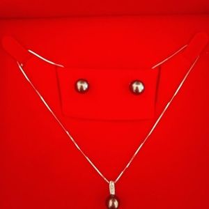 Tahitian Black Pearl Necklace & Earring Set